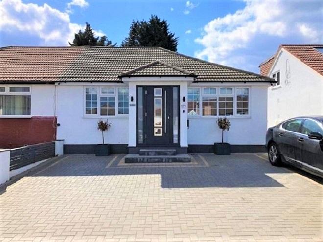 Harrow Way Carpenders Park Watford 3 Bed Semi Detached Bungalow