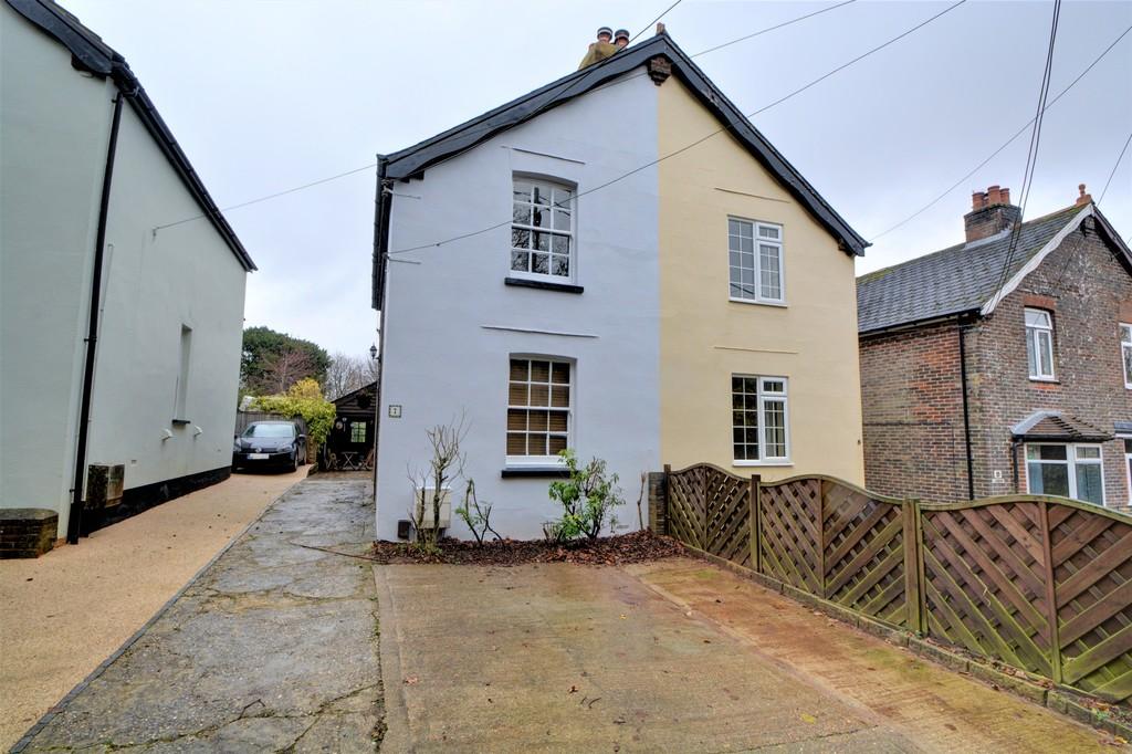 Reservoir Lane Petersfield 2 Bed Semi Detached House 1 450 Pcm