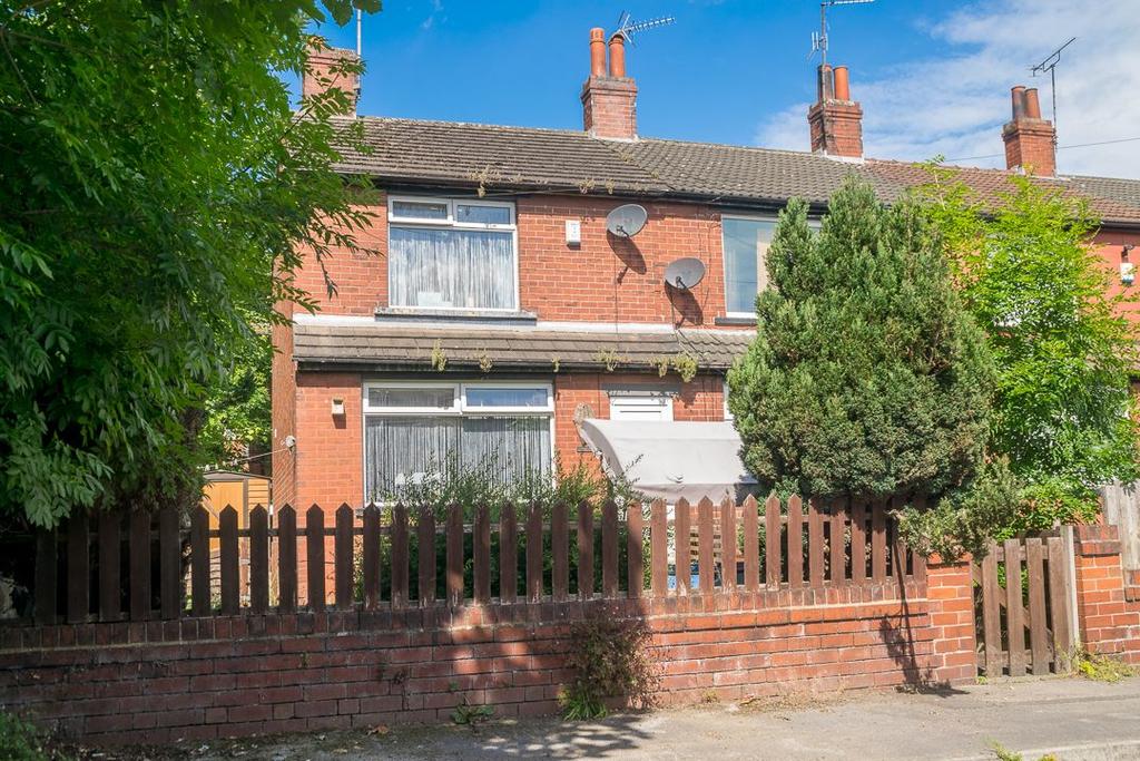 Westbury Street Leeds Bed End Of Terrace House