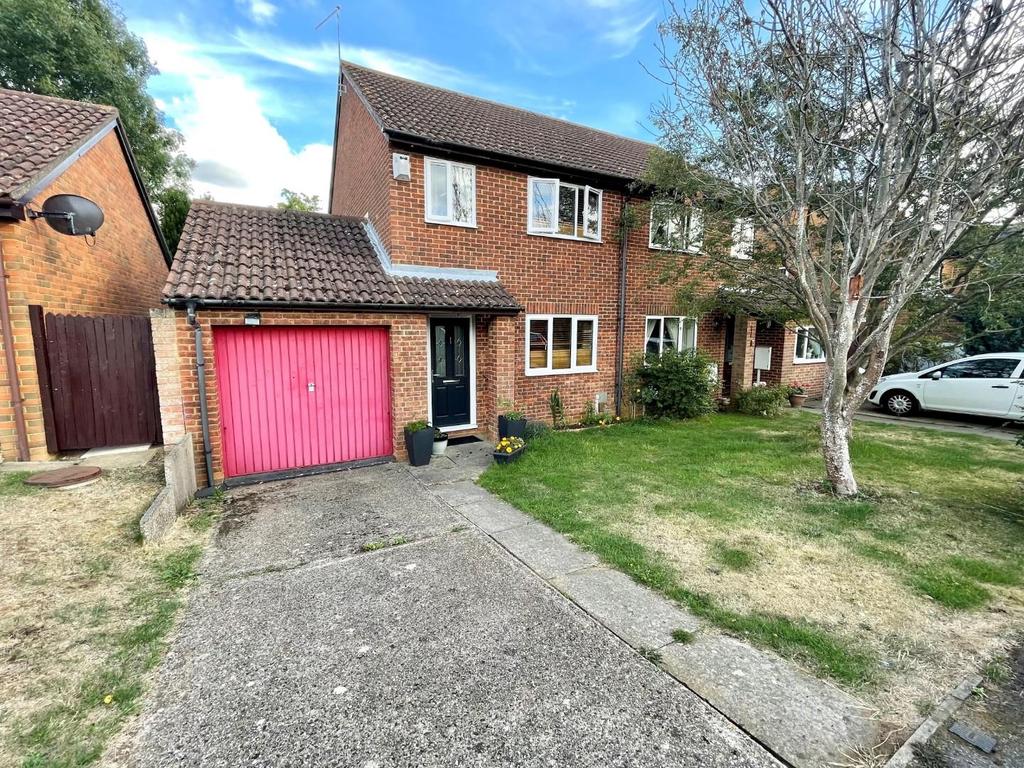 Wildern Lane East Hunsbury Bed Semi Detached House