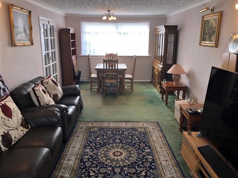 Carpenders Avenue Watford WD19 2 Bed Semi Detached Bungalow For Sale