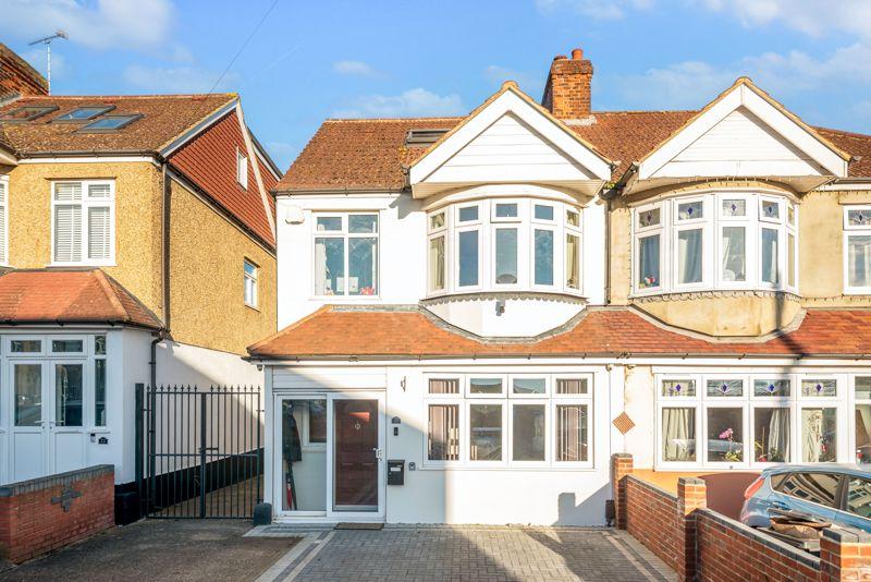 Chastilian Road Dartford 4 Bed Semi Detached House 550 000