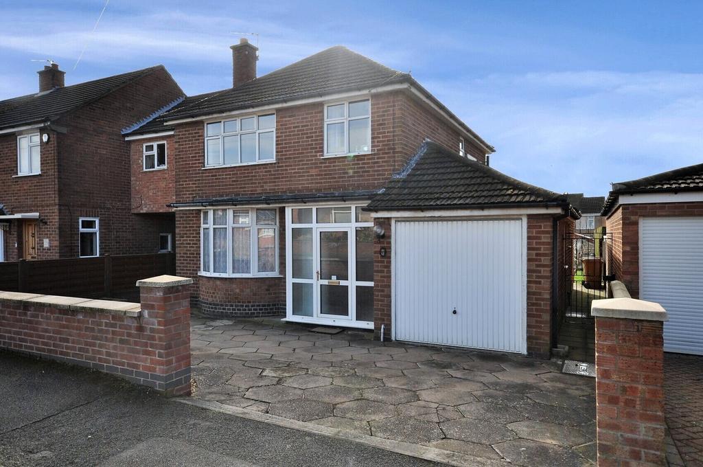 Laycock Avenue Melton Mowbray Leicestershire Bed Detached House For