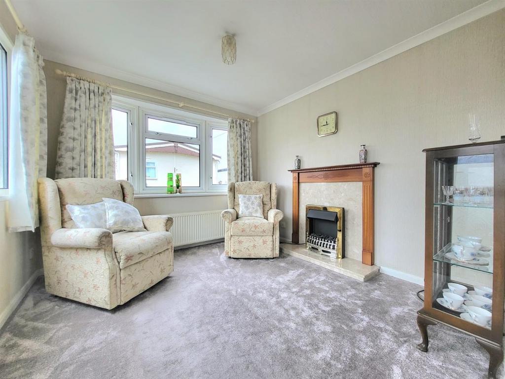 Rye Lane Dunton Green Sevenoaks Bed Park Home For Sale