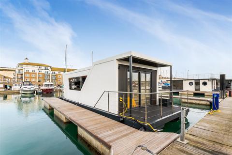 Houseboats For Sale In Brighton OnTheMarket