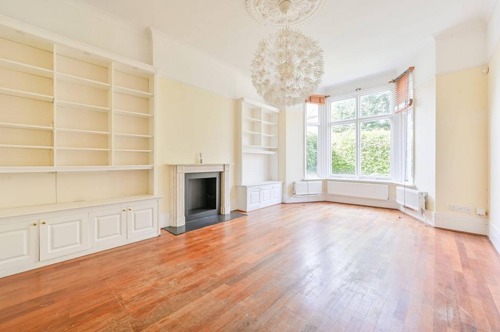 Marlborough Road Turnham Green 3 Bed Maisonette For Sale 825 000