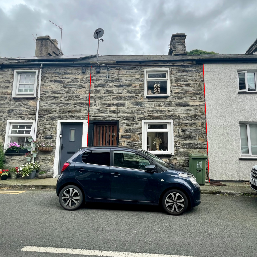 Tan Y Graig High Street Bed Terraced House For Sale