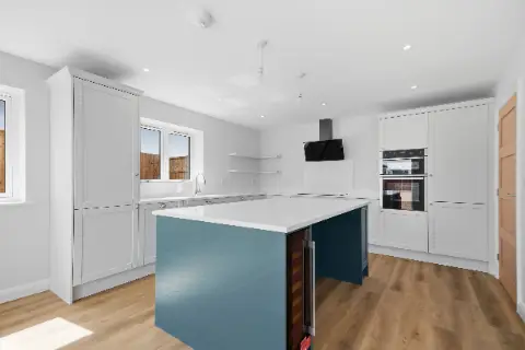 Viewings Recommended, undefined