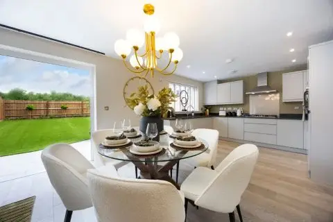 Luxury 3, 4 & 5 bedroom homes, undefined