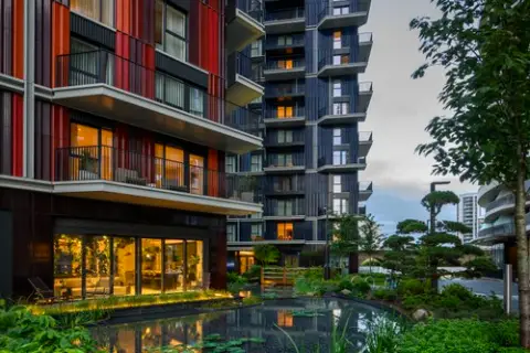 London Living Reinvented, undefined