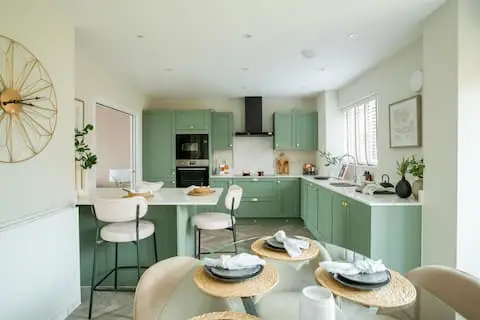 Find your space beyond  London, undefined
