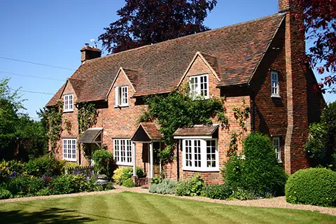 Selling the Best of British, undefined