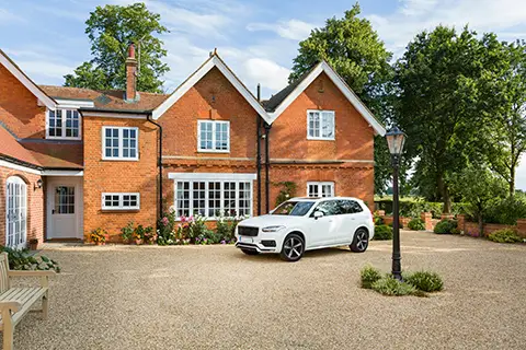 Selling the Best of British, undefined