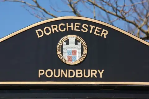 Deposits of £6,100, undefined