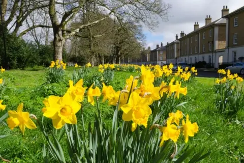 Deposits of £6,100, undefined
