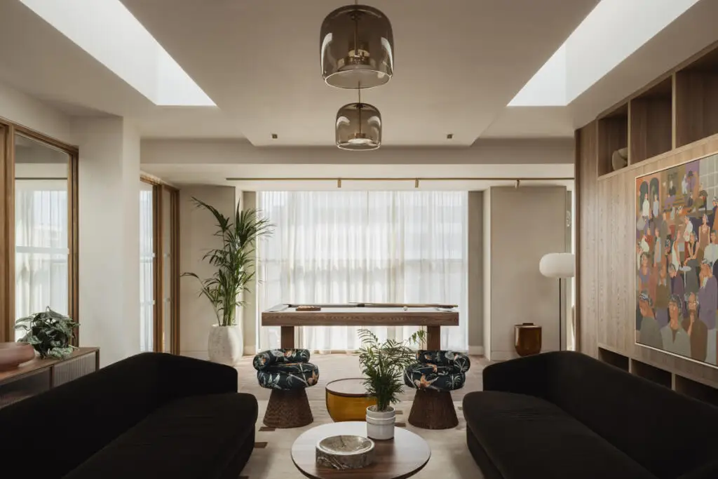 Stylish Living in Momento, undefined