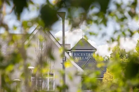 Secure your 2026 move, undefined