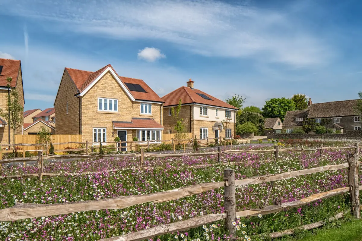 Cotswold Charm, Modern Homes, undefined