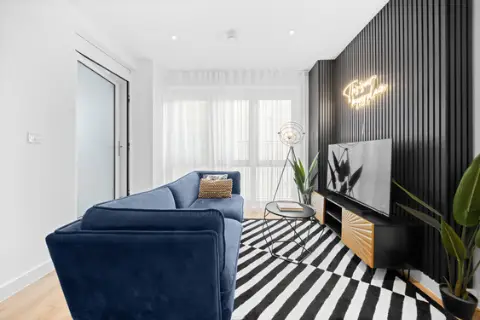 Lower rents. Bigger savings!, undefined