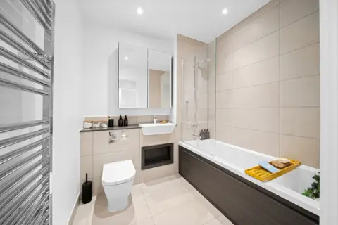 Lower rents. Bigger savings!, undefined