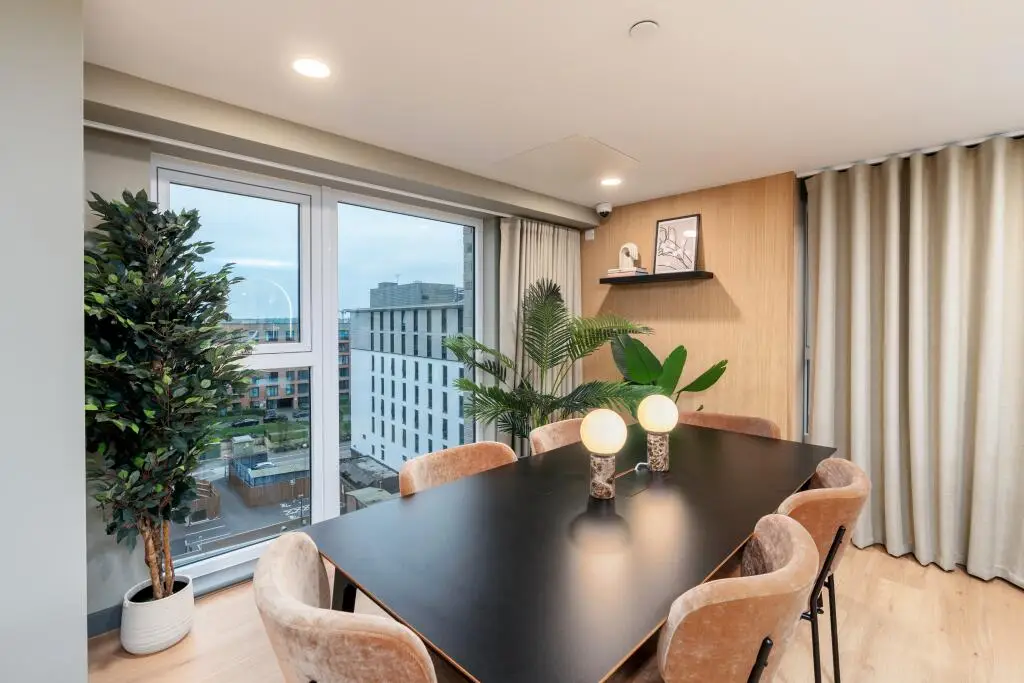 DISCOVER MODERN LIVING, undefined