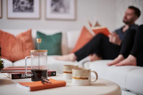 Prime Harlington  Location, undefined