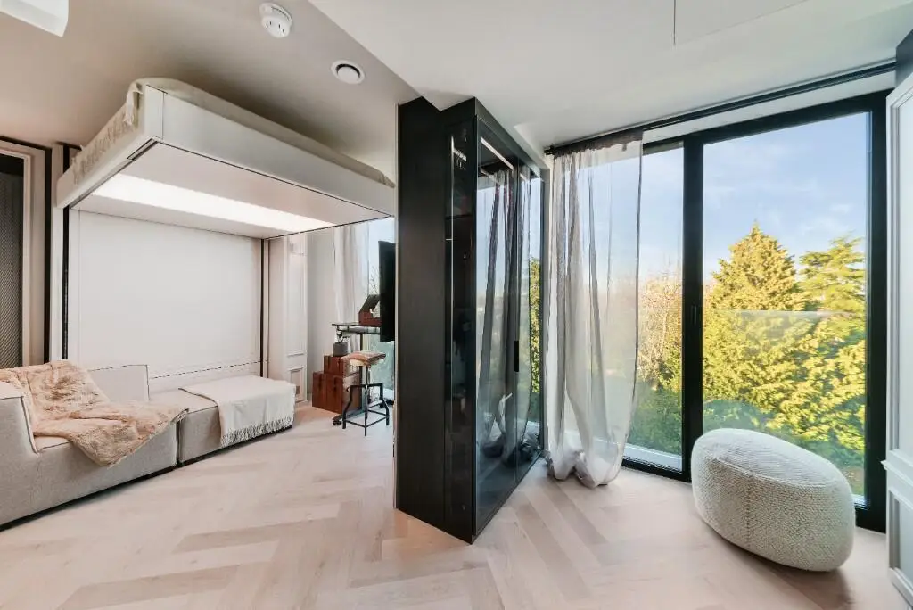 Green Serenity in the City, undefined