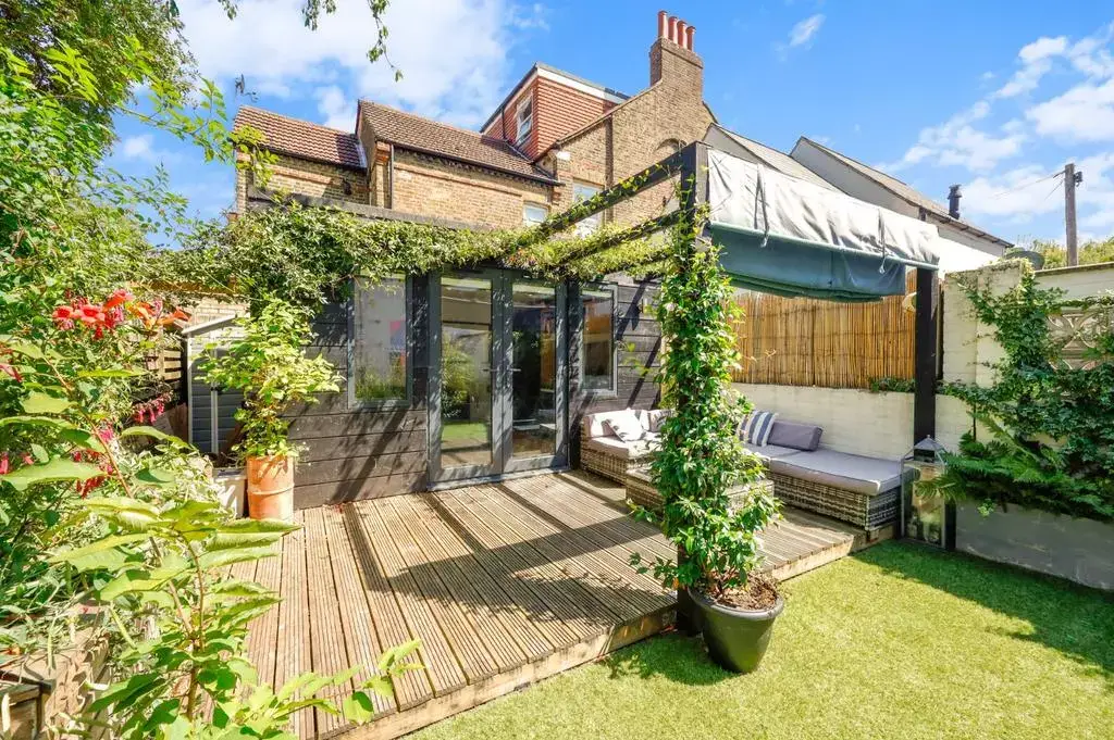 Looking in Wandsworth?, undefined