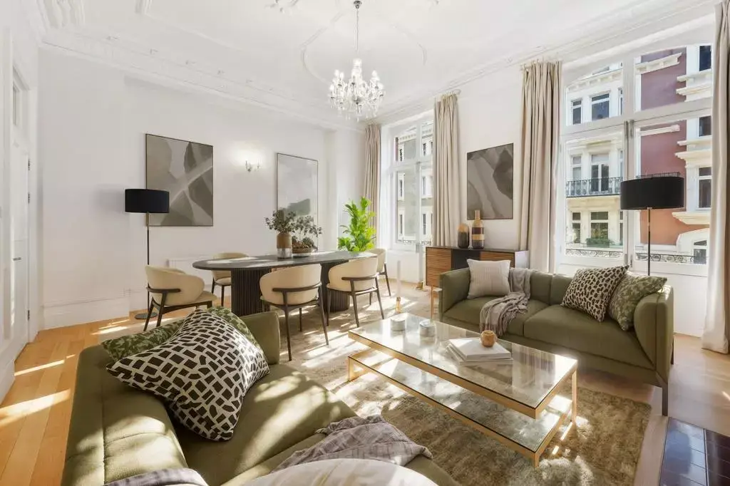 Looking in Westminster?, undefined