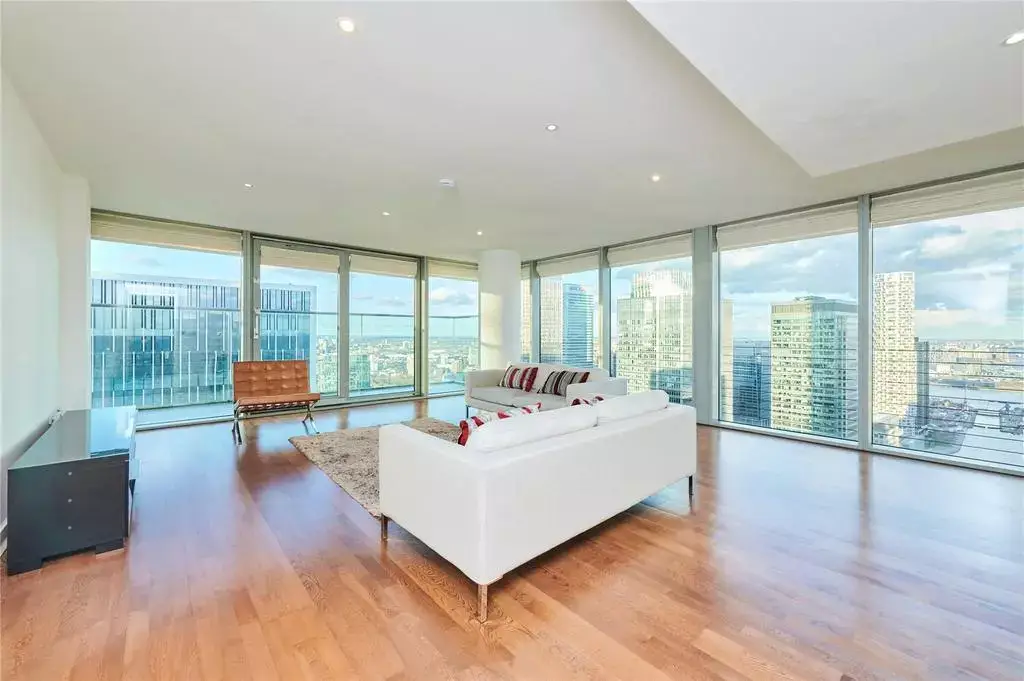 Looking in Canary Wharf?, undefined