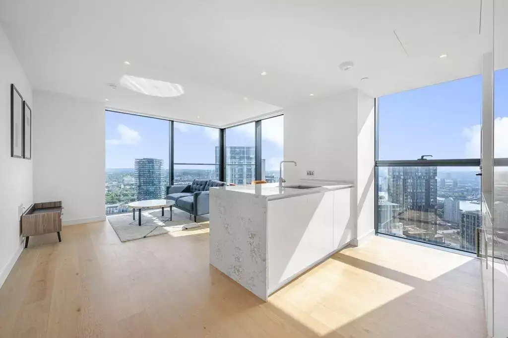 Looking in Canary Wharf?, undefined