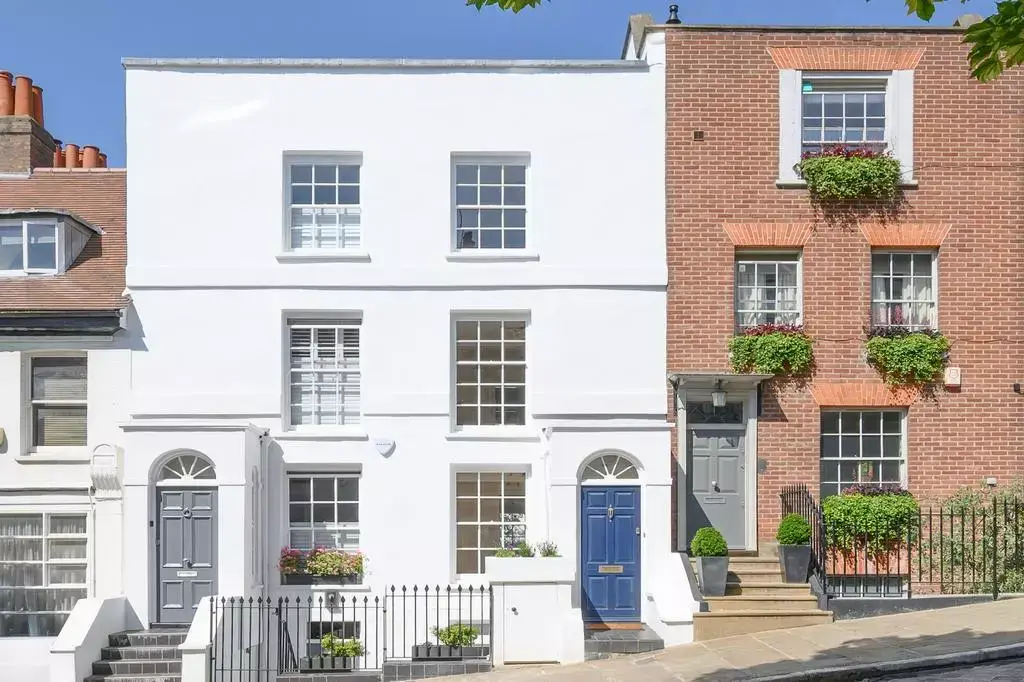 Looking in Hampstead?, undefined