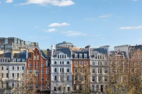 Looking in Kensington?, undefined
