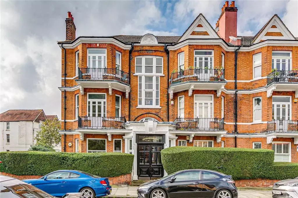 Looking in Chiswick?, undefined