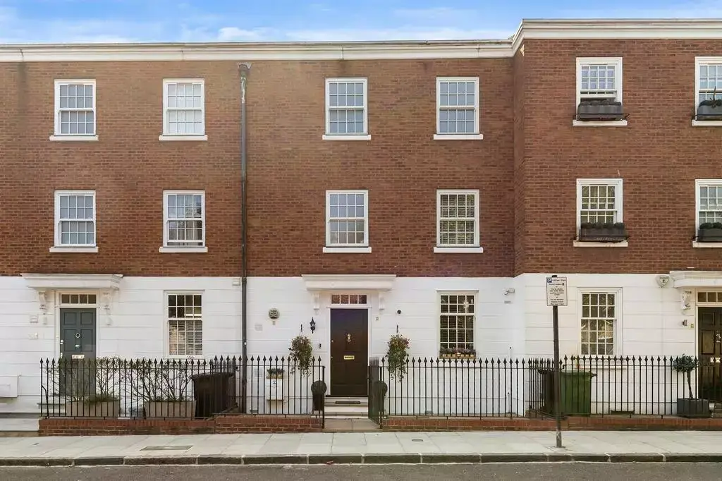 Looking in Fulham?, undefined