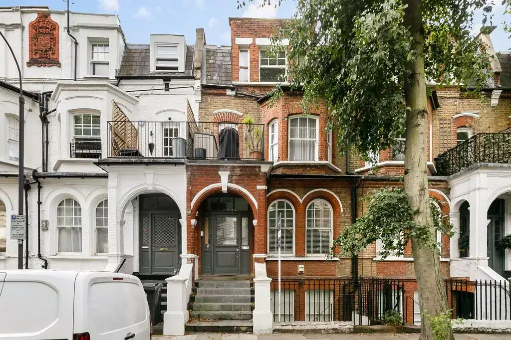 Looking in Fulham?, undefined