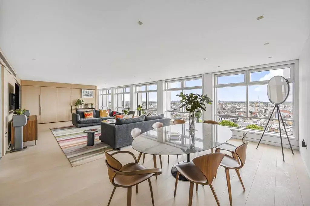 Looking in Covent Garden?, undefined