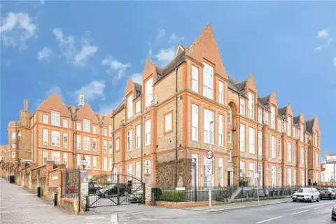 Looking in Battersea?, undefined