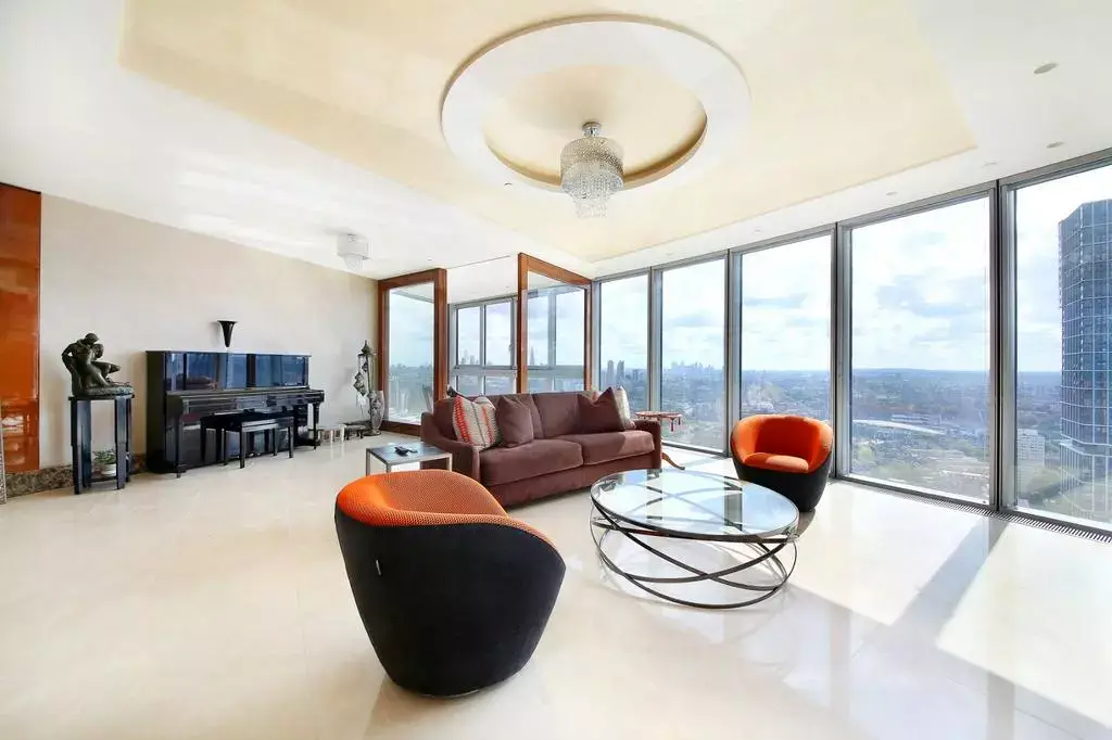 Looking in London?, undefined