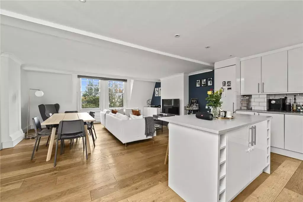 Looking in St Margarets?, undefined