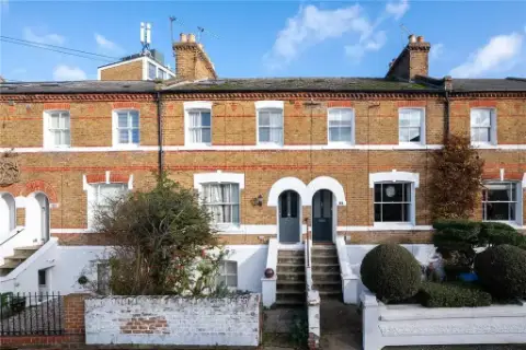 Looking in Twickenham?, undefined