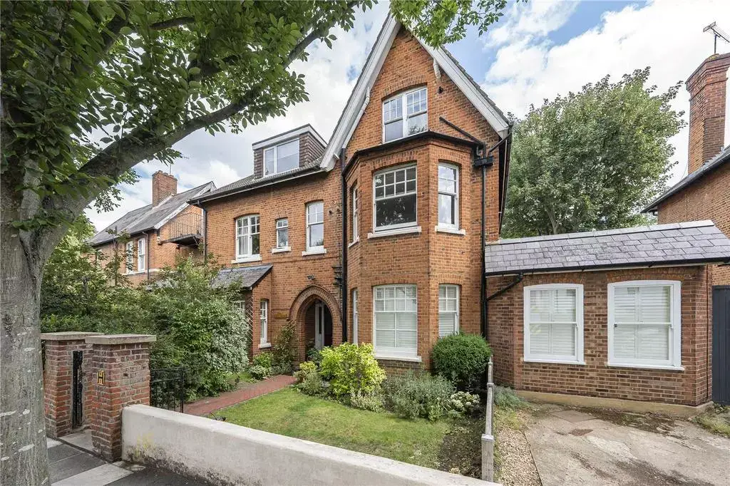 Looking in Twickenham?, undefined