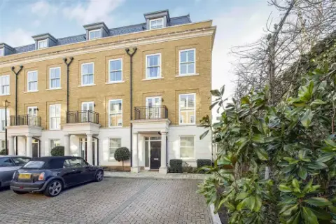 Looking in Twickenham?, undefined