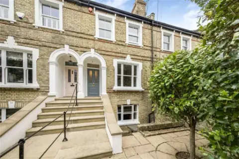 Looking in Twickenham?, undefined