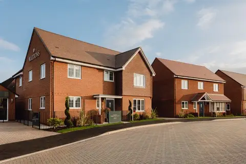 Wattons | 40% sold off plan, undefined