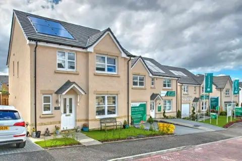 Move Home And Save Thousands, undefined