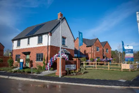 ★ Showhome Now open!, undefined