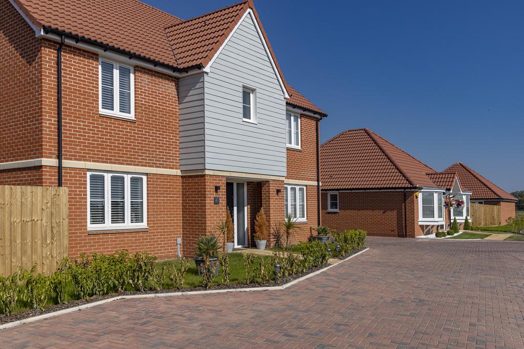 Plot 174, 3BB Kirby Cross at Finches Park, Halstead Road CO13 3 bed