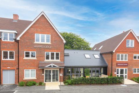 10 Victoria Road, Cranleigh, Surrey, GU6 8AD