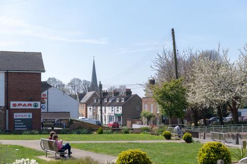 Jones Homes - Abbots Grange for sale, Stoke Road, Hoo St Werburgh, Kent, ME3 9BH